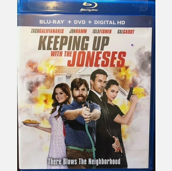 Keeping Up With the Jones 2 Disc Blu-Ray Comedy - Picture 2 of 4